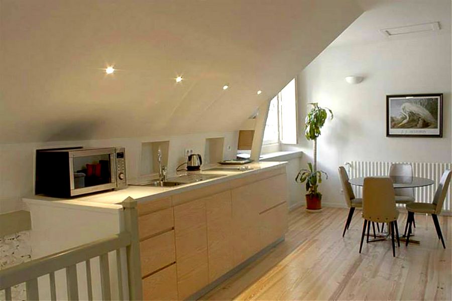 Kitchen and dining area of Upper Loft